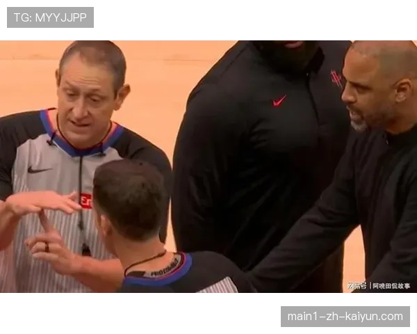 乌度卡质疑裁判连吃技犯 火箭雷霆战再现回场漏判 乌度卡质疑裁判连吃技犯 火箭雷霆战再现回场漏判